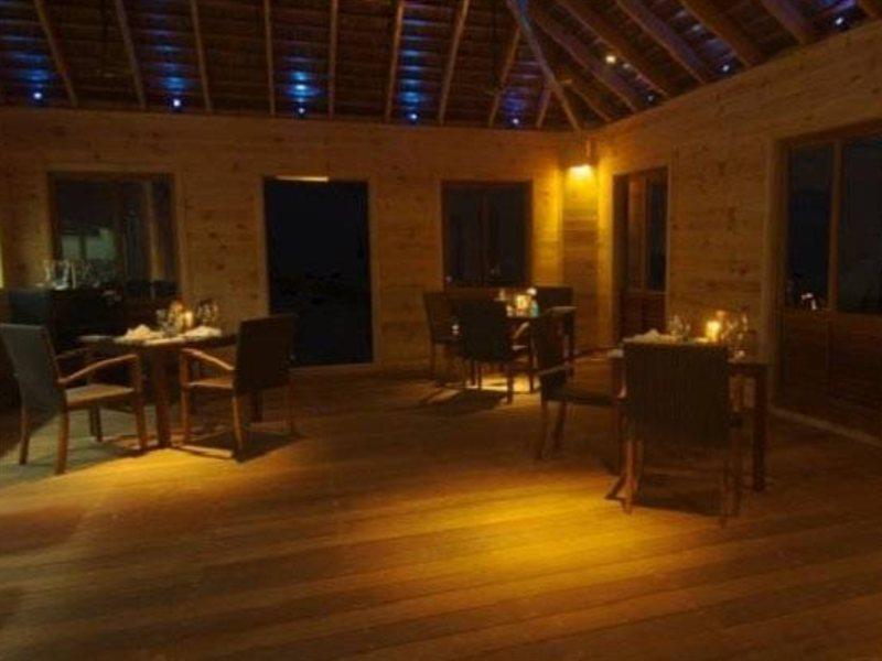 Island & (adults Only) Komandoo (Lhaviyani Atoll)